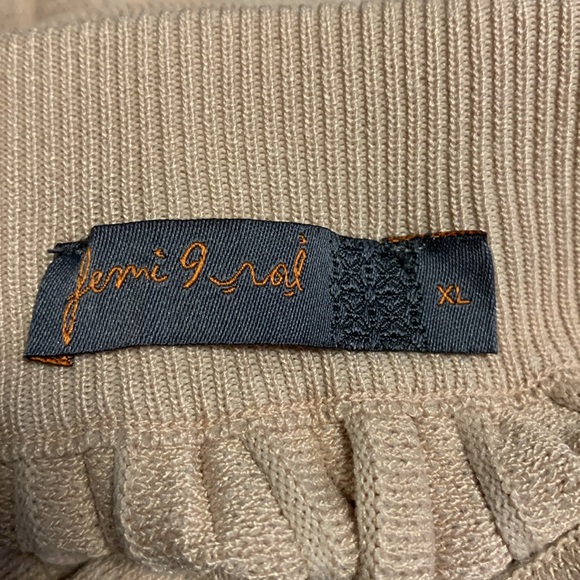 Femi 9 Pleated Skirt - Picture 3 of 4